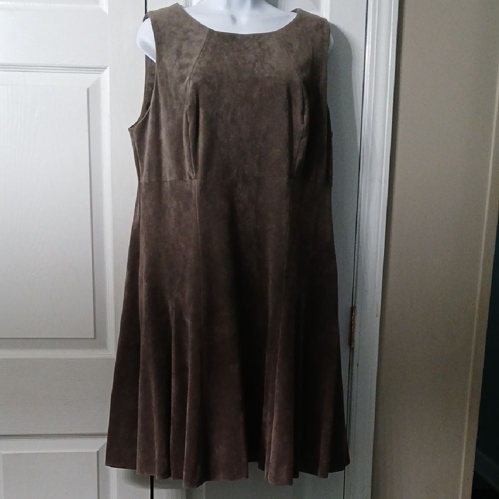 Ivanka Trump taupe faux thick suede midi dress Sz 14W NWOT